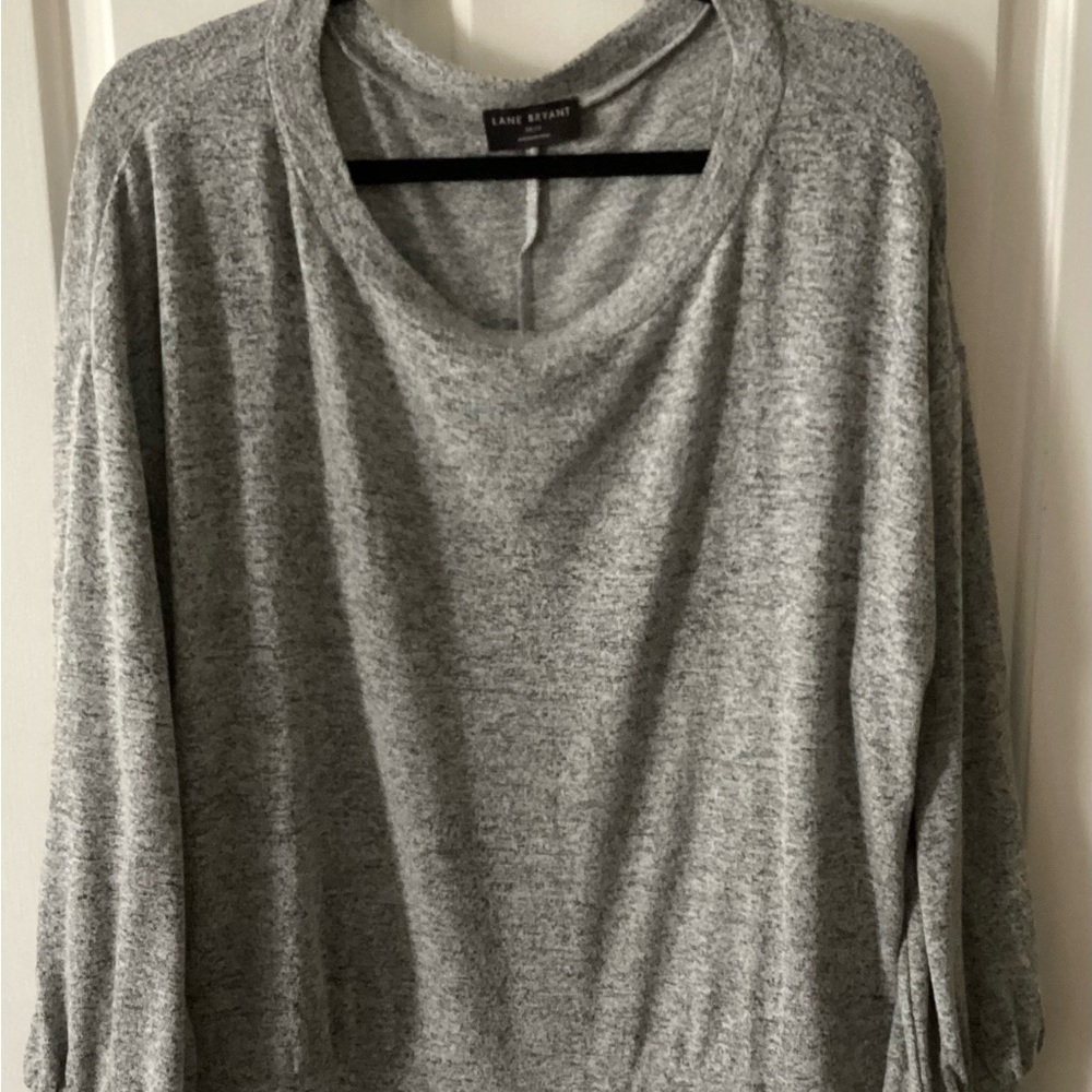 Lane Bryant Classic Long-Sleeve Top with Shirttail Hem Heather Grey 18/20 - Picture 4 of 9
